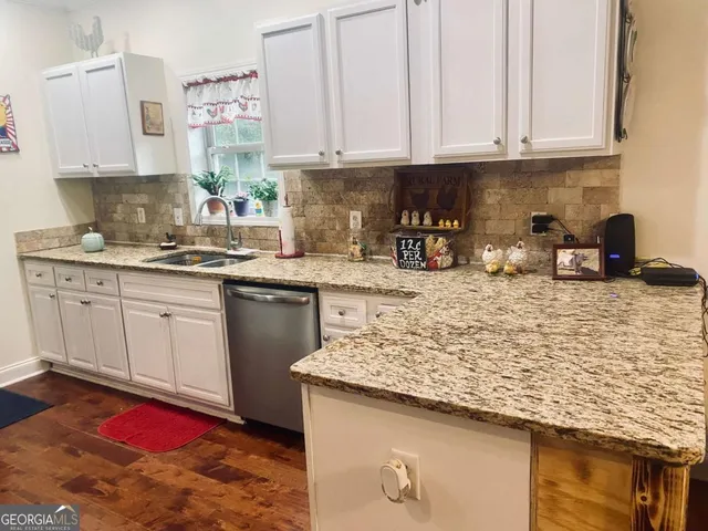 $419,500 | 290 Poplar Creek Road, Stephens, GA 30667