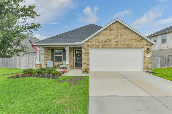 $2,600 | 20107 Percheron Park Lane, Tomball, TX 77377