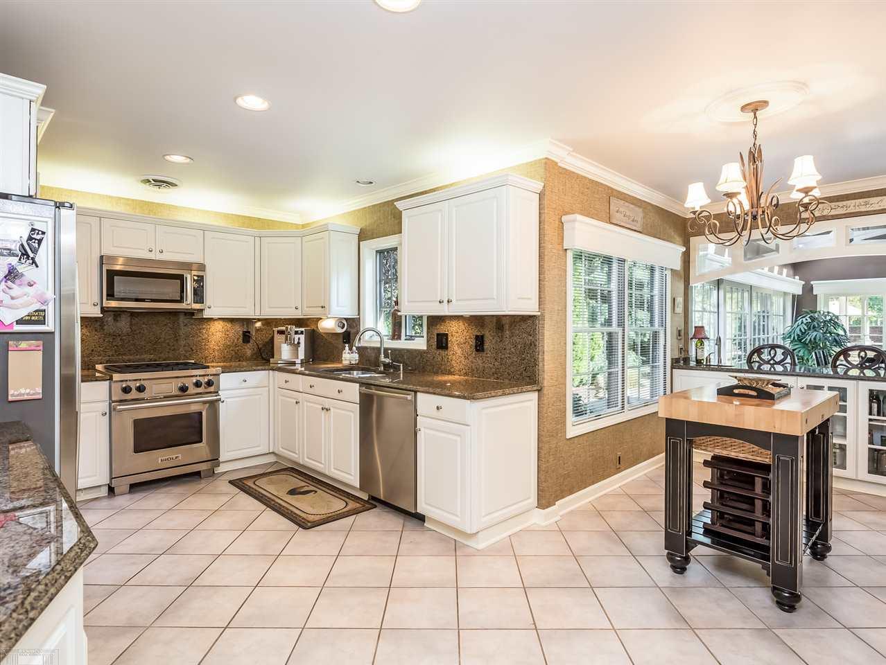 35 Shoreham Road Grosse Pointe, MI 48236 - Photo 20 of 73 31332561-19.JPG