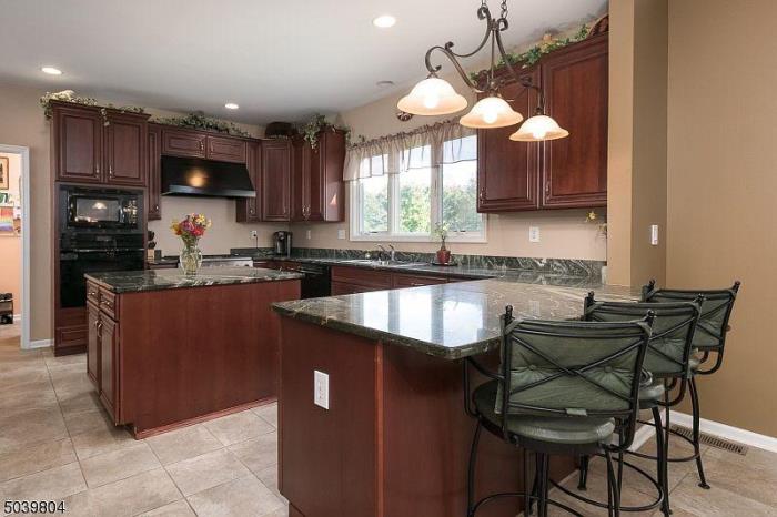 4 Millennium Drive Columbus, NJ 08022 - Photo 13 of 25