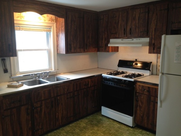 15 Jensen Road Watertown, MA 02472 - Photo 6 of 11 Gallery Image 6