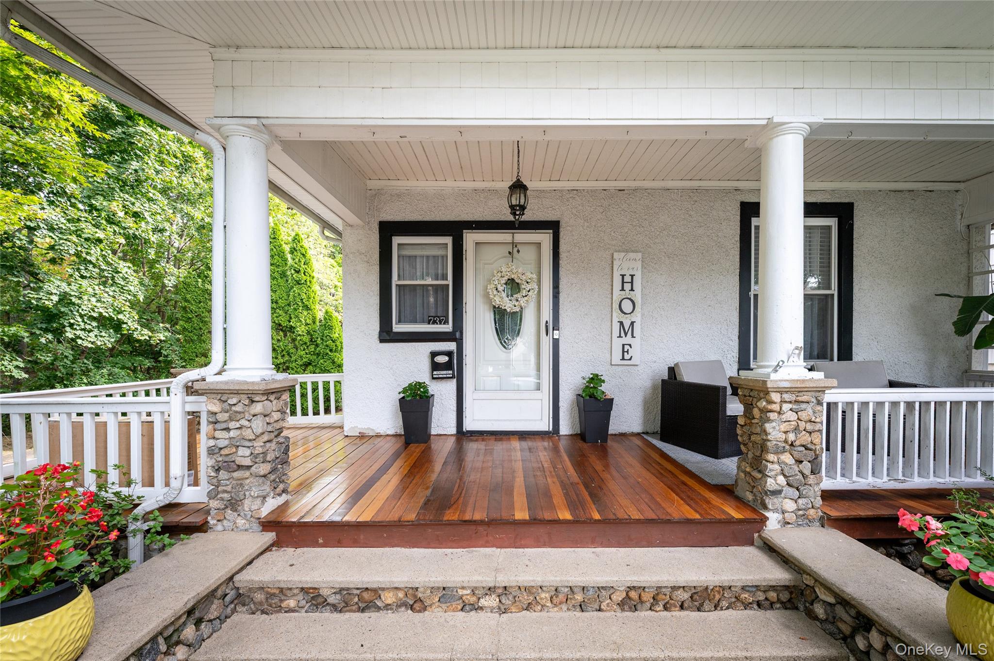 Welcome to 737 Bradley St, Mamaroneck NY!