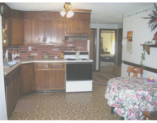 10 Thompson Road Hubbardston, MA 01452 - Photo 2 of 5 Gallery Image 2