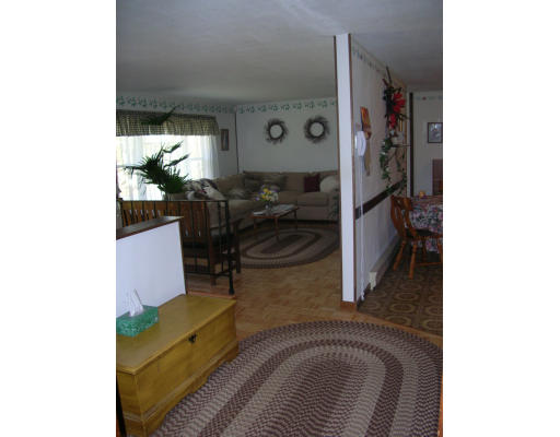 10 Thompson Road Hubbardston, MA 01452 - Photo 3 of 5 Gallery Image 3