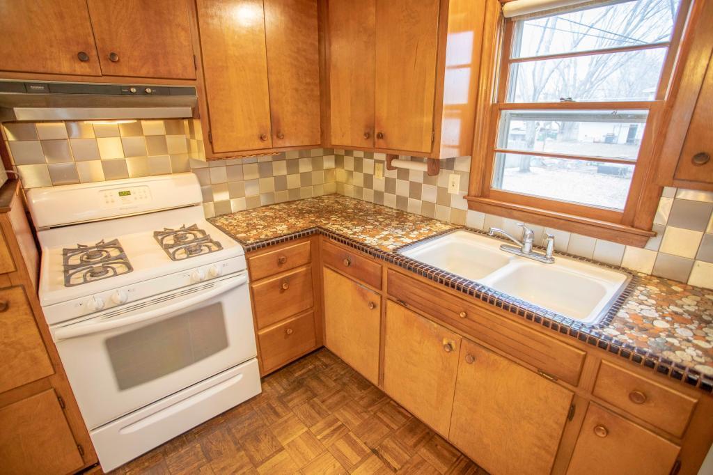 10756 Terrace Road Northeast Blaine, MN 55434 - Photo 7 of 22 Gallery Image 7