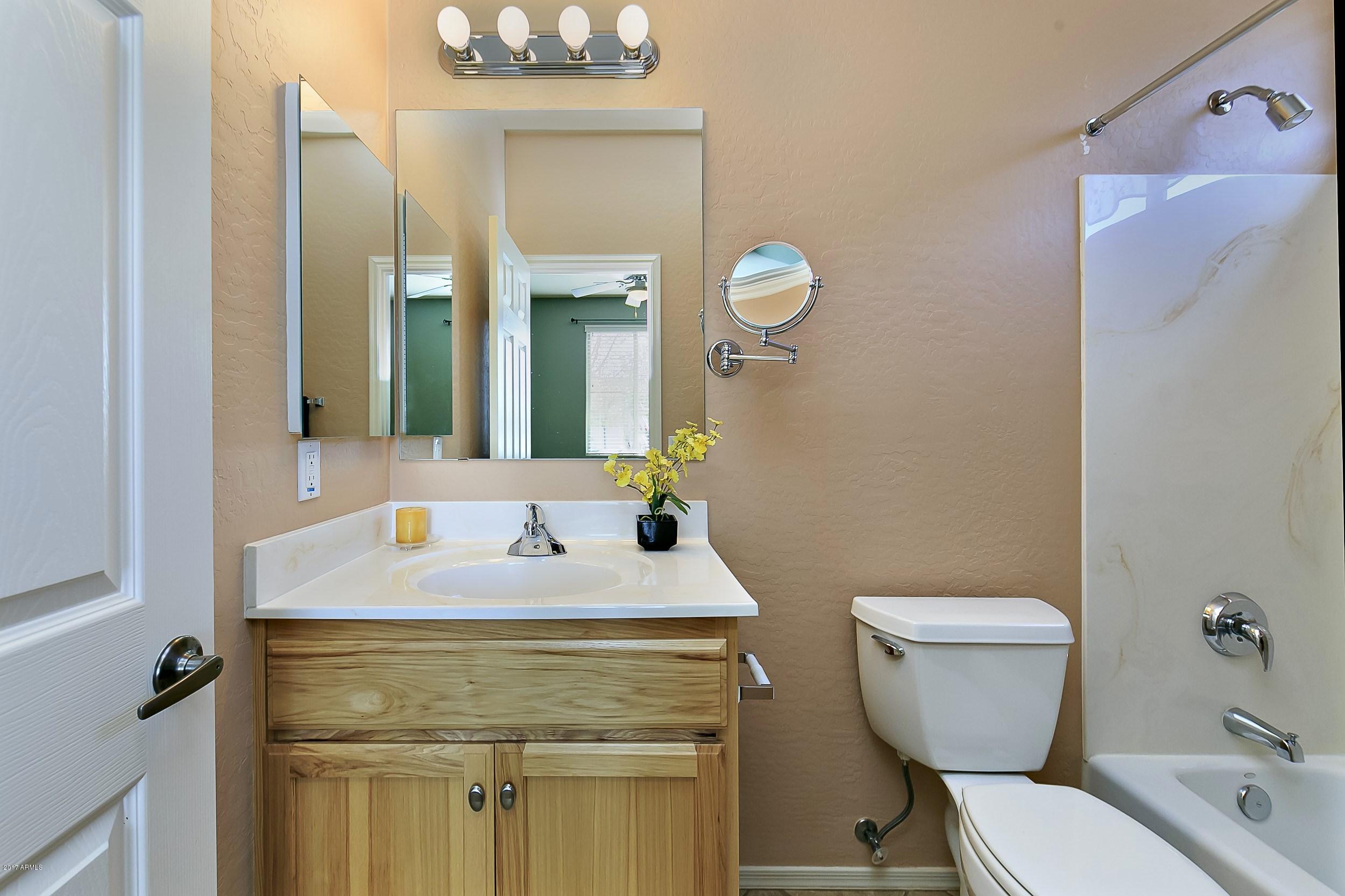 6952 Lynx Wagon Road Prescott Valley, AZ 86314 - Photo 18 of 36 Jr Master Suite Bath