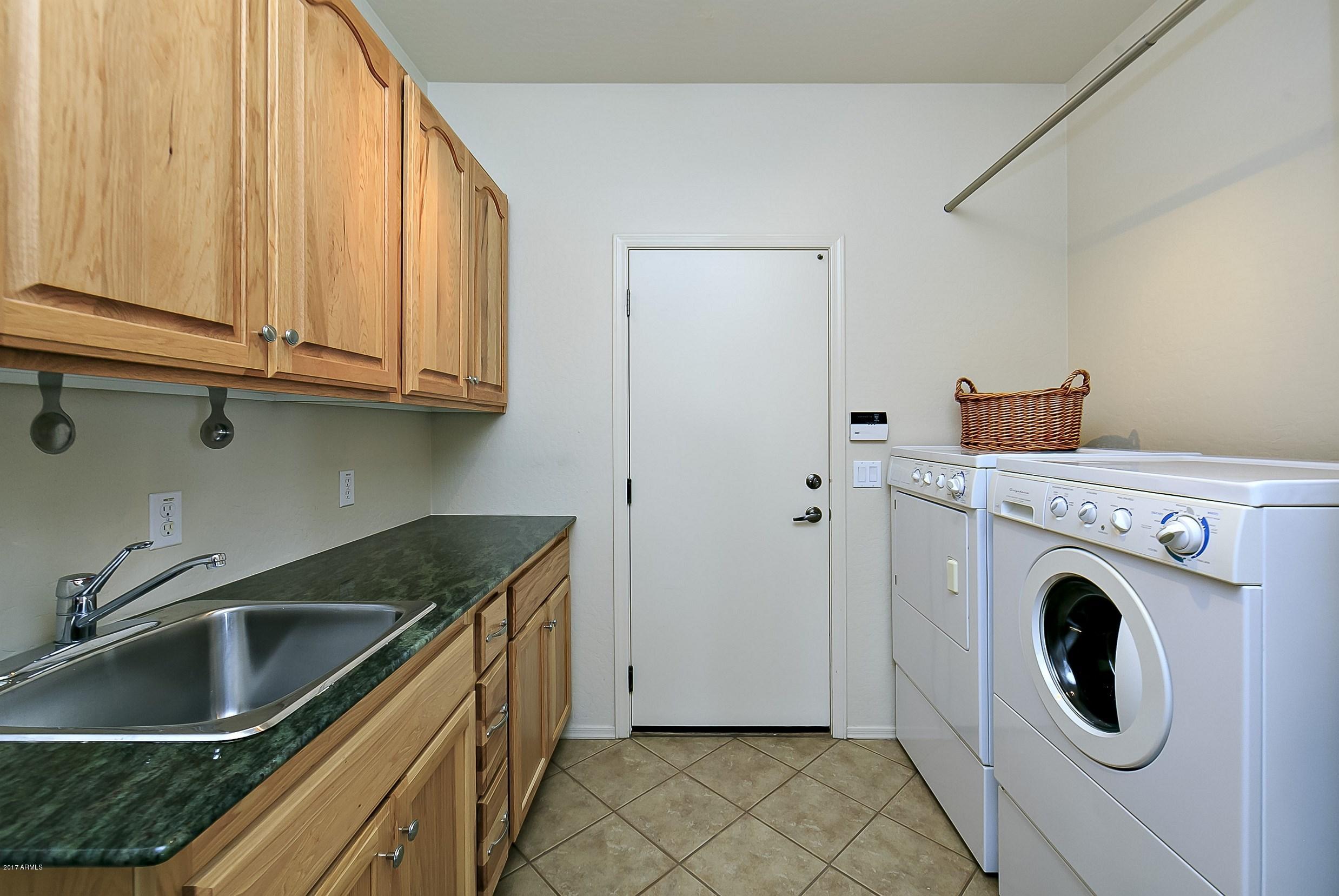 6952 Lynx Wagon Road Prescott Valley, AZ 86314 - Photo 19 of 36 Laundry Room