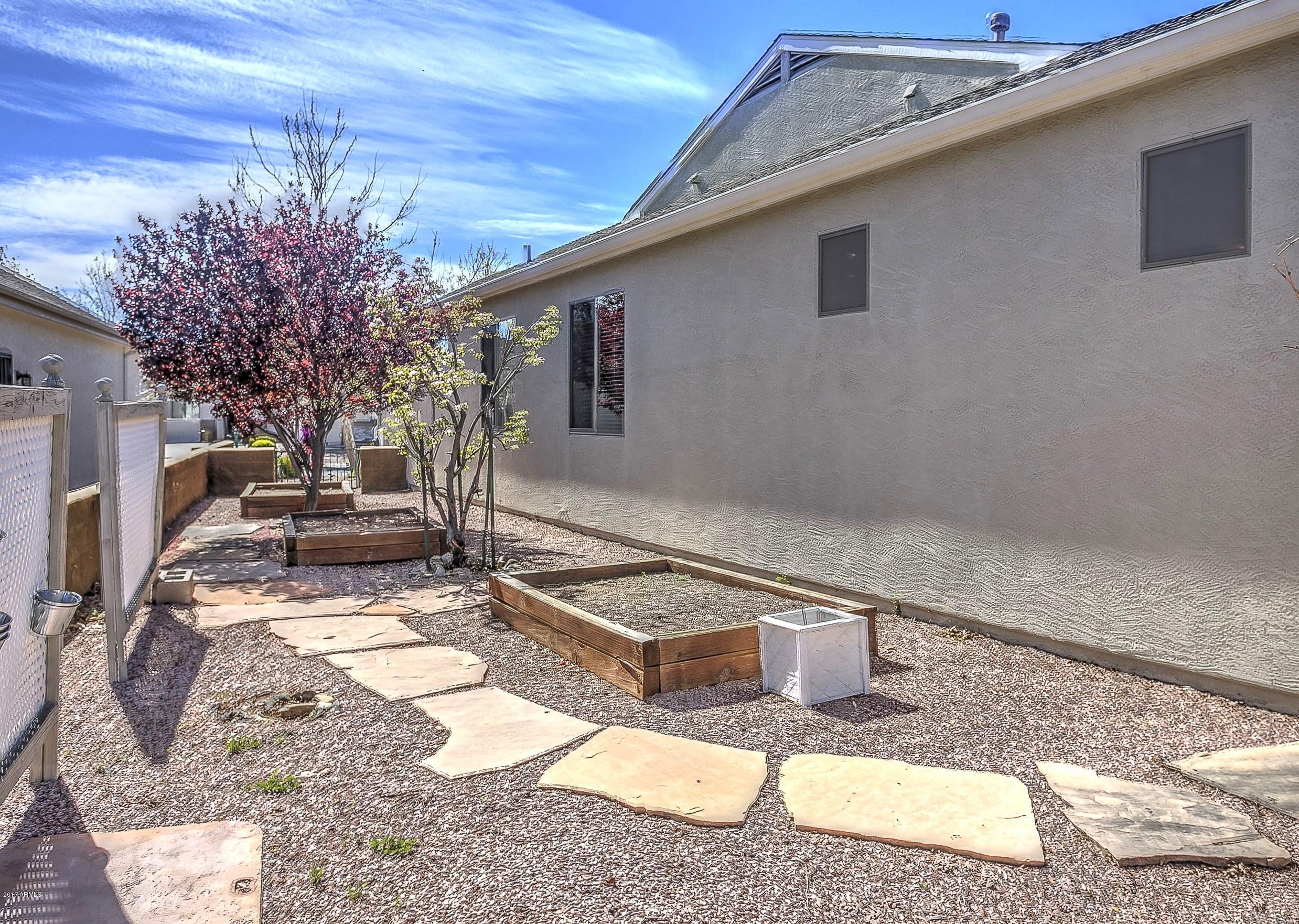 6952 Lynx Wagon Road Prescott Valley, AZ 86314 - Photo 26 of 36 Side Yard