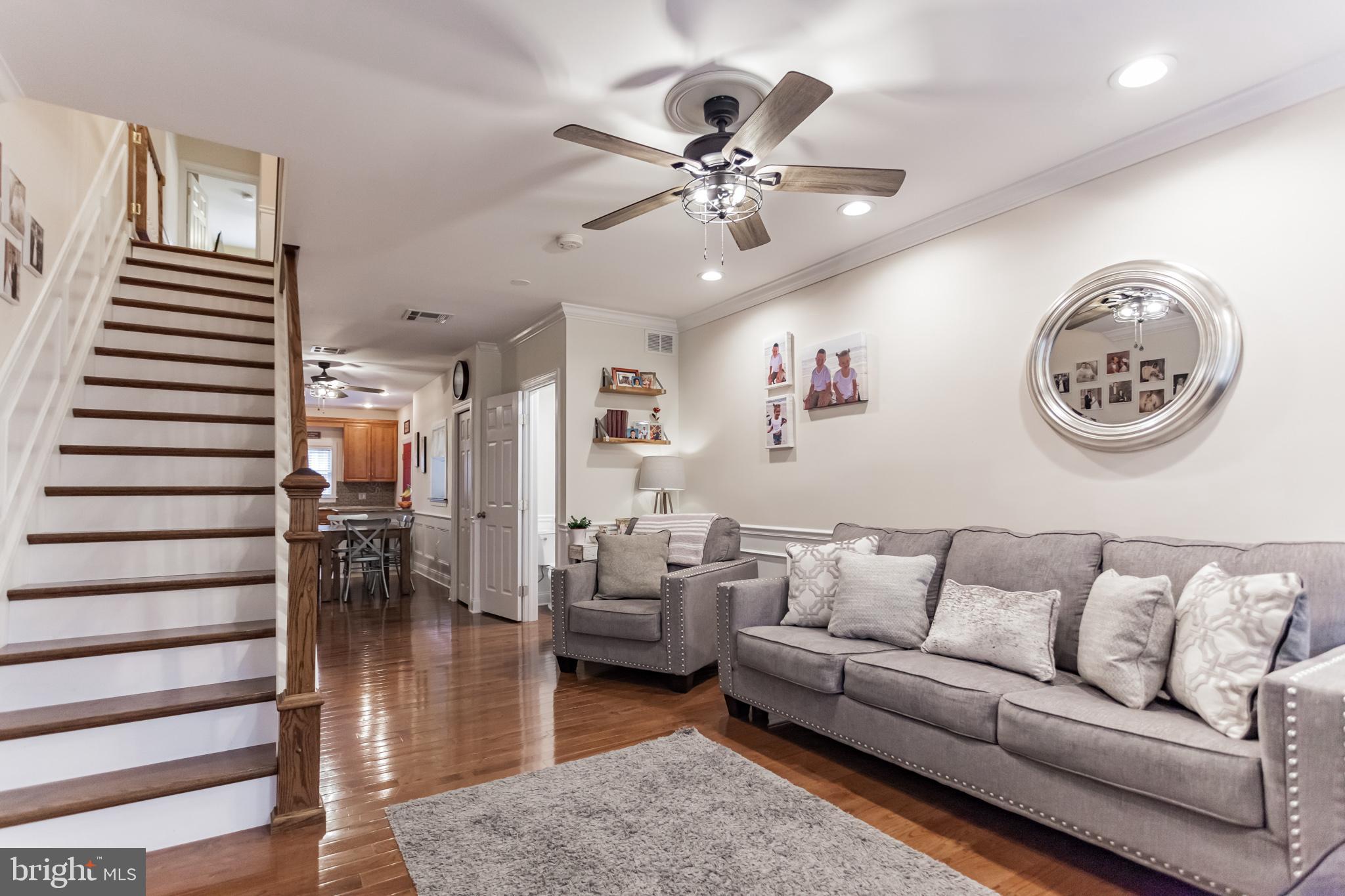 119 West Ritner Street Philadelphia, PA 19148 - Photo 6 of 23 Living Room