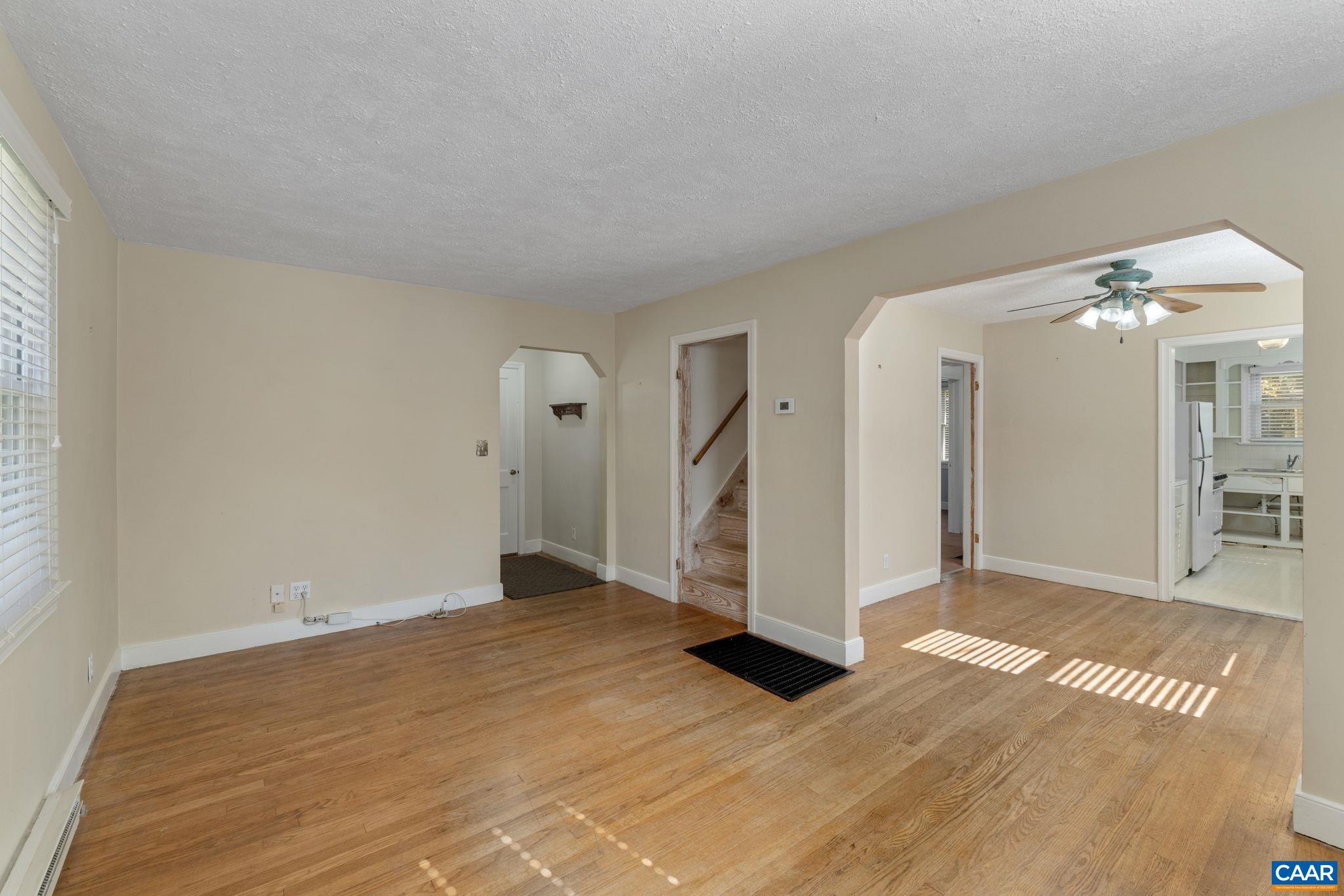 400 Wayneridge Road Waynesboro, VA 22980 - Photo 7 of 38 Gallery Image 7