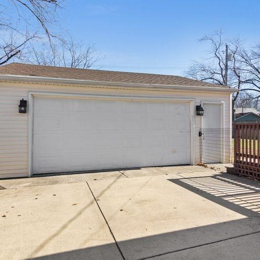 749 Imperial Road Valparaiso, IN 46385 - Photo 17 of 19 512x512