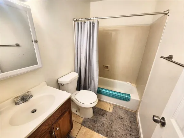 $1,200 | 111 Lambda Street, Unit 4, Belle Chasse, LA 70037