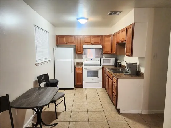 $1,200 | 111 Lambda Street, Unit 4, Belle Chasse, LA 70037