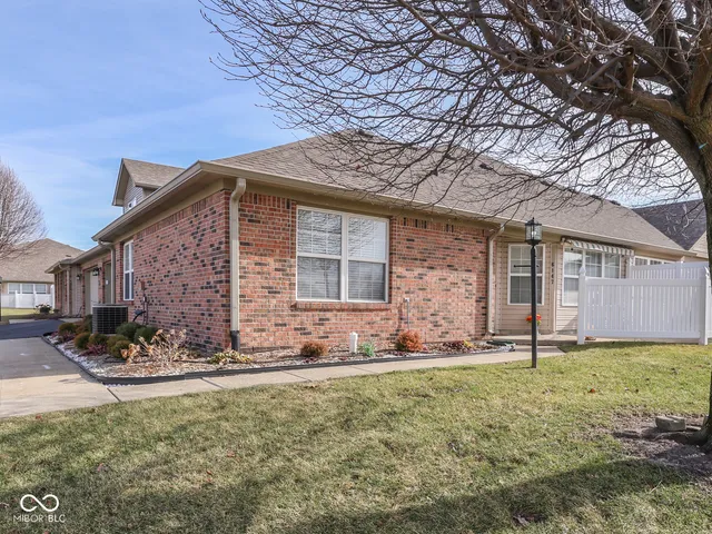 $200,000 | 6147 Old Course Place, Indianapolis, IN 46237