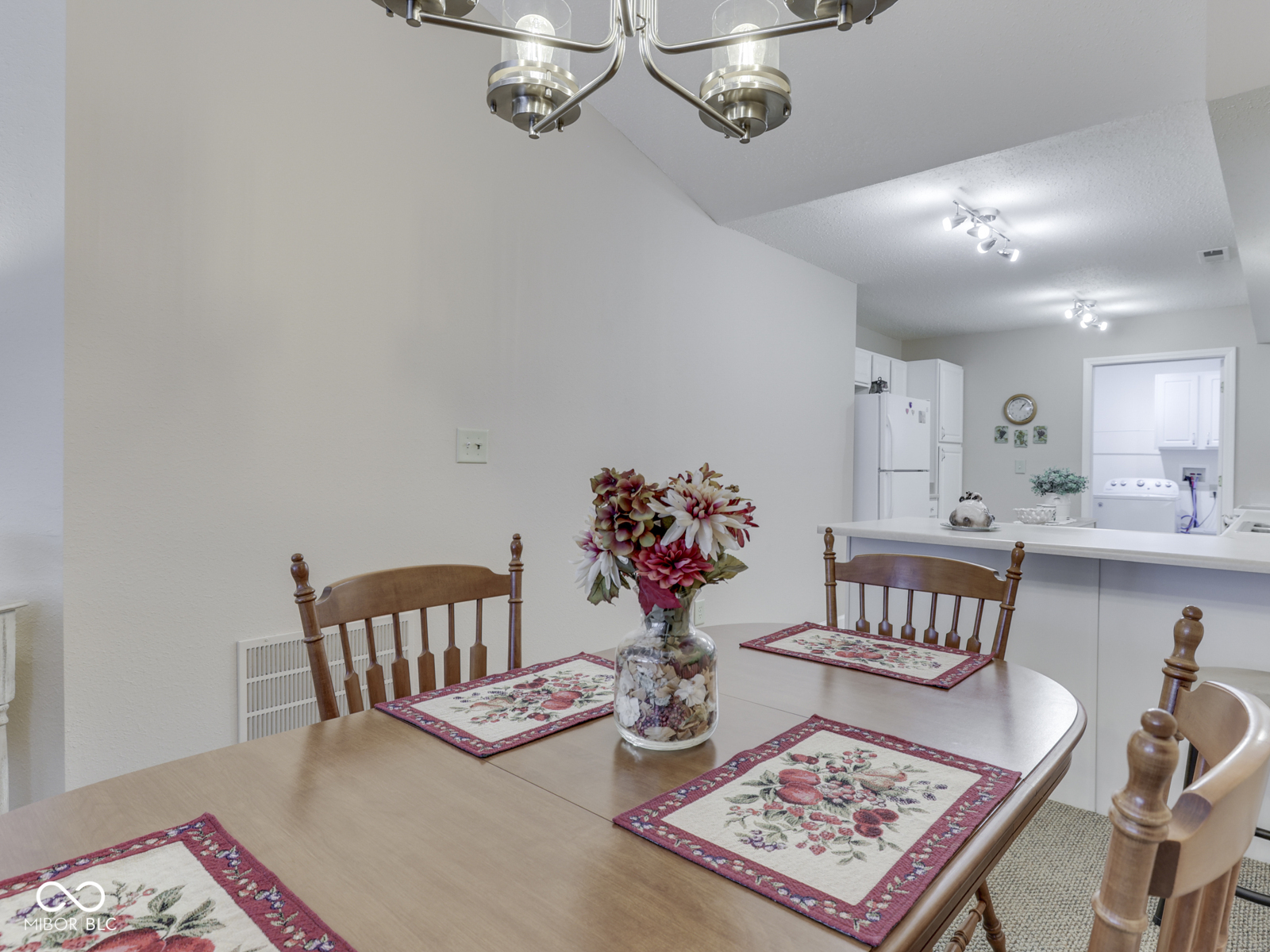 6147 Old Course Place Indianapolis, IN 46237 - Photo 7 of 25