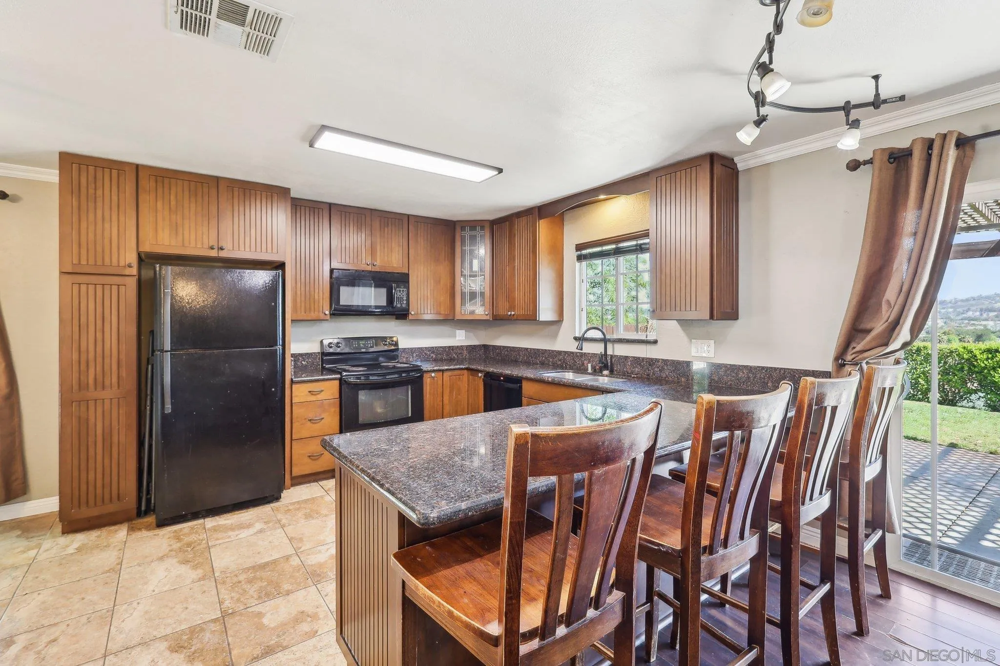 151 Demona Place Spring Valley, CA 91977 - Photo 14 of 34 Gallery Image 14