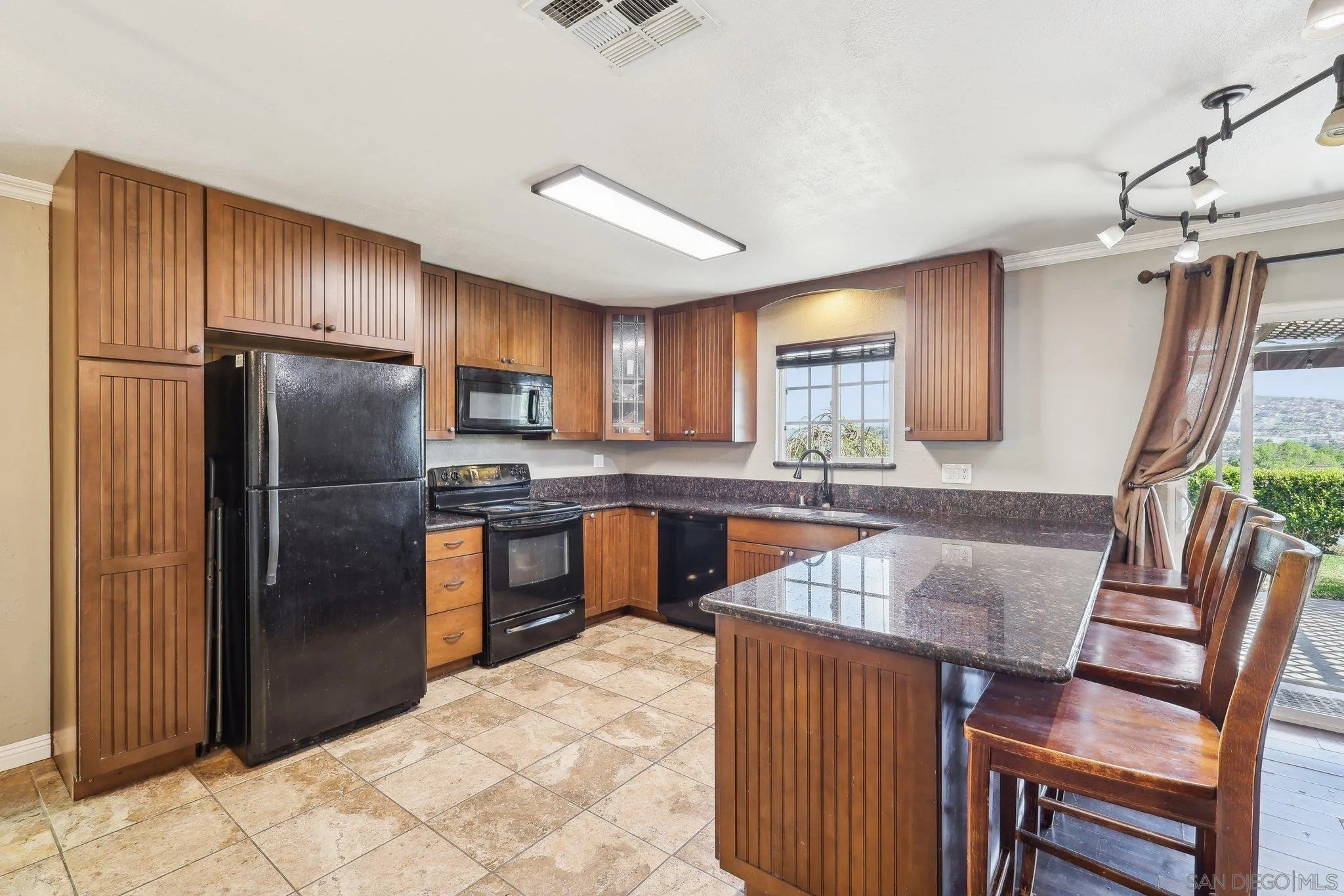 151 Demona Place Spring Valley, CA 91977 - Photo 15 of 34 Gallery Image 15