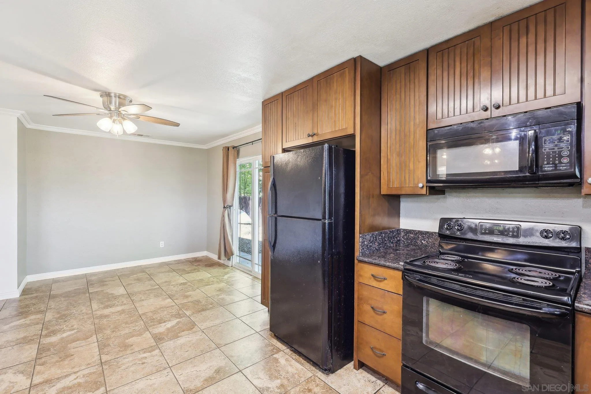 151 Demona Place Spring Valley, CA 91977 - Photo 17 of 34 Gallery Image 17