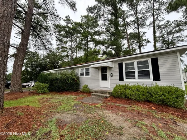 $900 | 42 Sophia Drive, Jacksonville, NC 28540