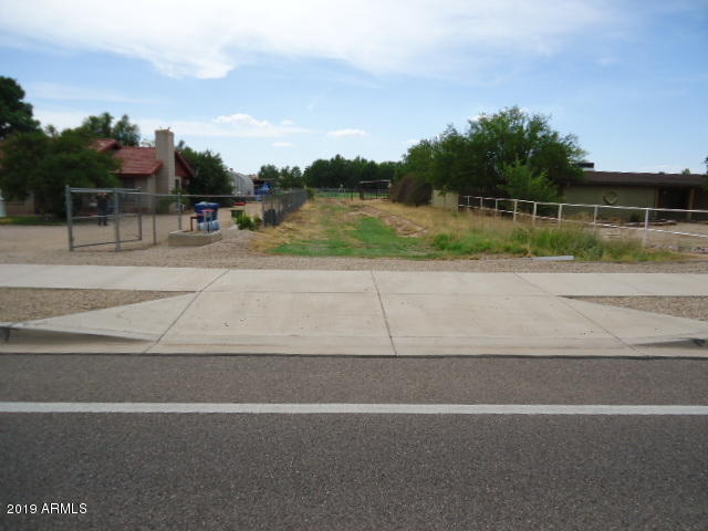 21628 South Greenfield Road Gilbert, AZ 85298 - Photo 8 of 8 Curb-Sidewalk-Easement