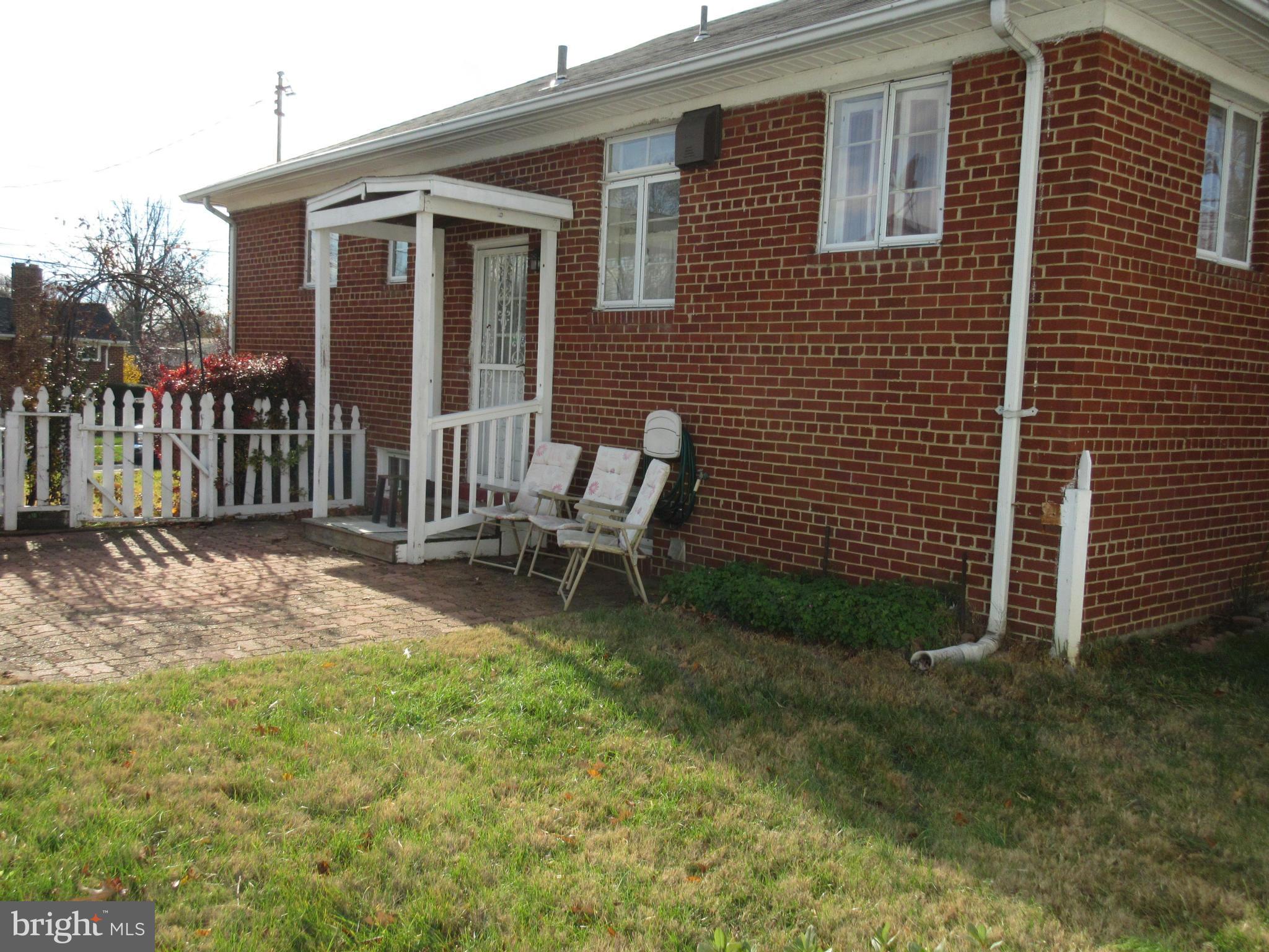 12501 Feldon Street Silver Spring, MD 20906 - Photo 4 of 5 Exterior (Rear)