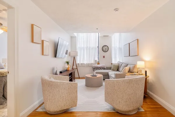 $3,750 | 188 North Street, Unit 22, Boston, MA 02113