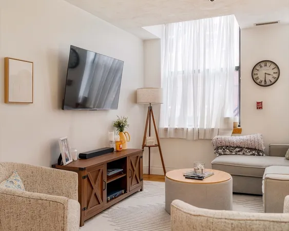 $3,750 | 188 North Street, Unit 22, Boston, MA 02113