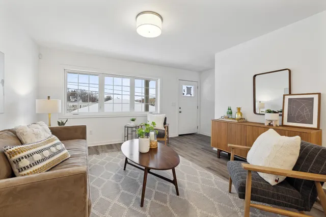 $162,000 | 2028 North James Avenue, Unit 2, Minneapolis, MN 55411