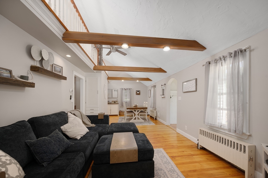 35 Carter Road Worcester, MA 01609 - Photo 3 of 25