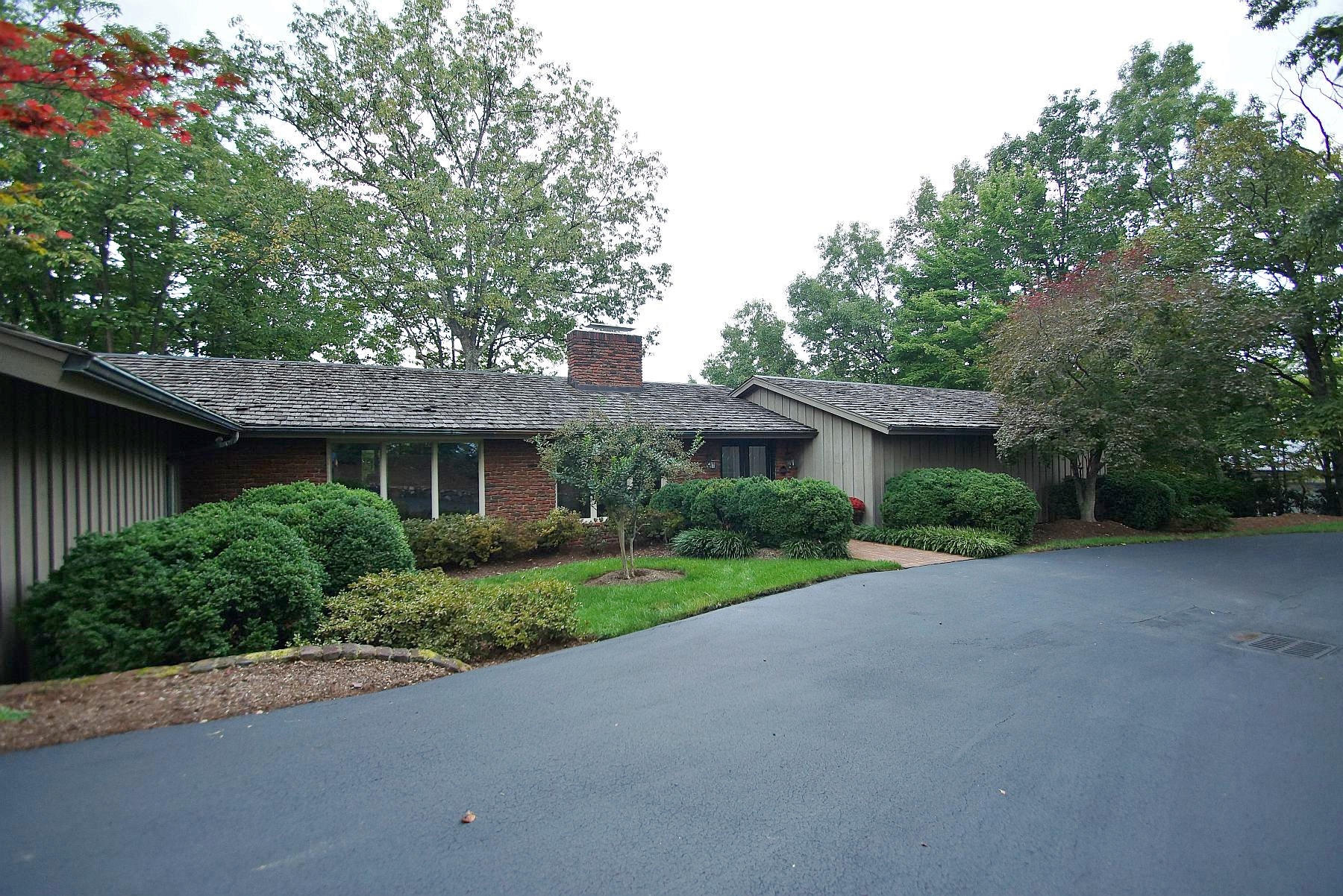 5009 Fox Ridge Road Southwest Roanoke, VA 24018 - Photo 11 of 94 front of home