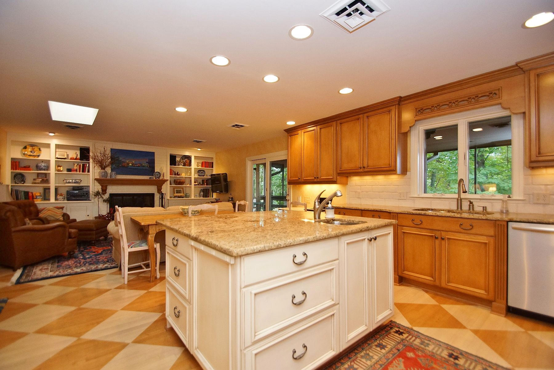 5009 Fox Ridge Road Southwest Roanoke, VA 24018 - Photo 37 of 94 kitchen