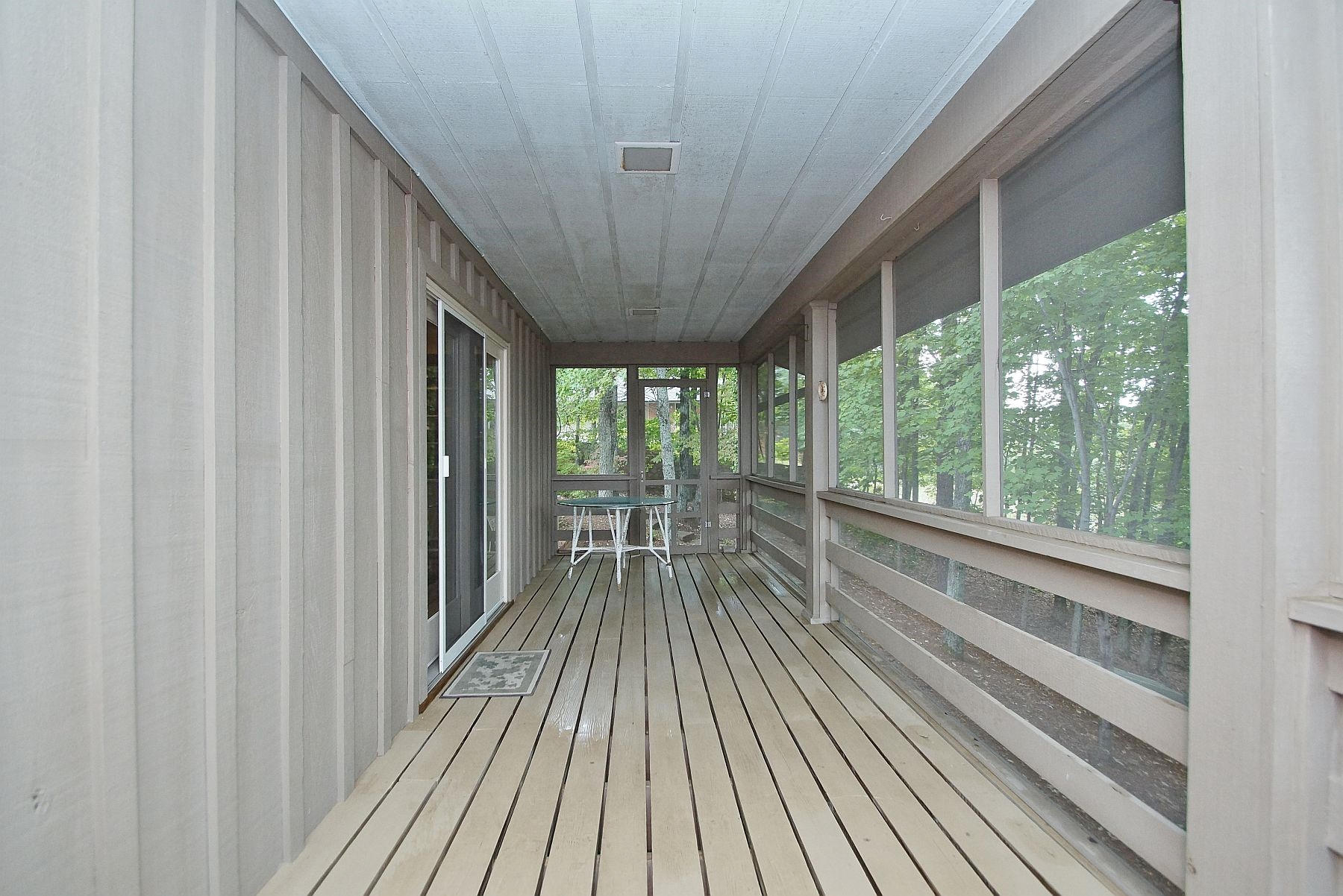 5009 Fox Ridge Road Southwest Roanoke, VA 24018 - Photo 45 of 94 screened deck