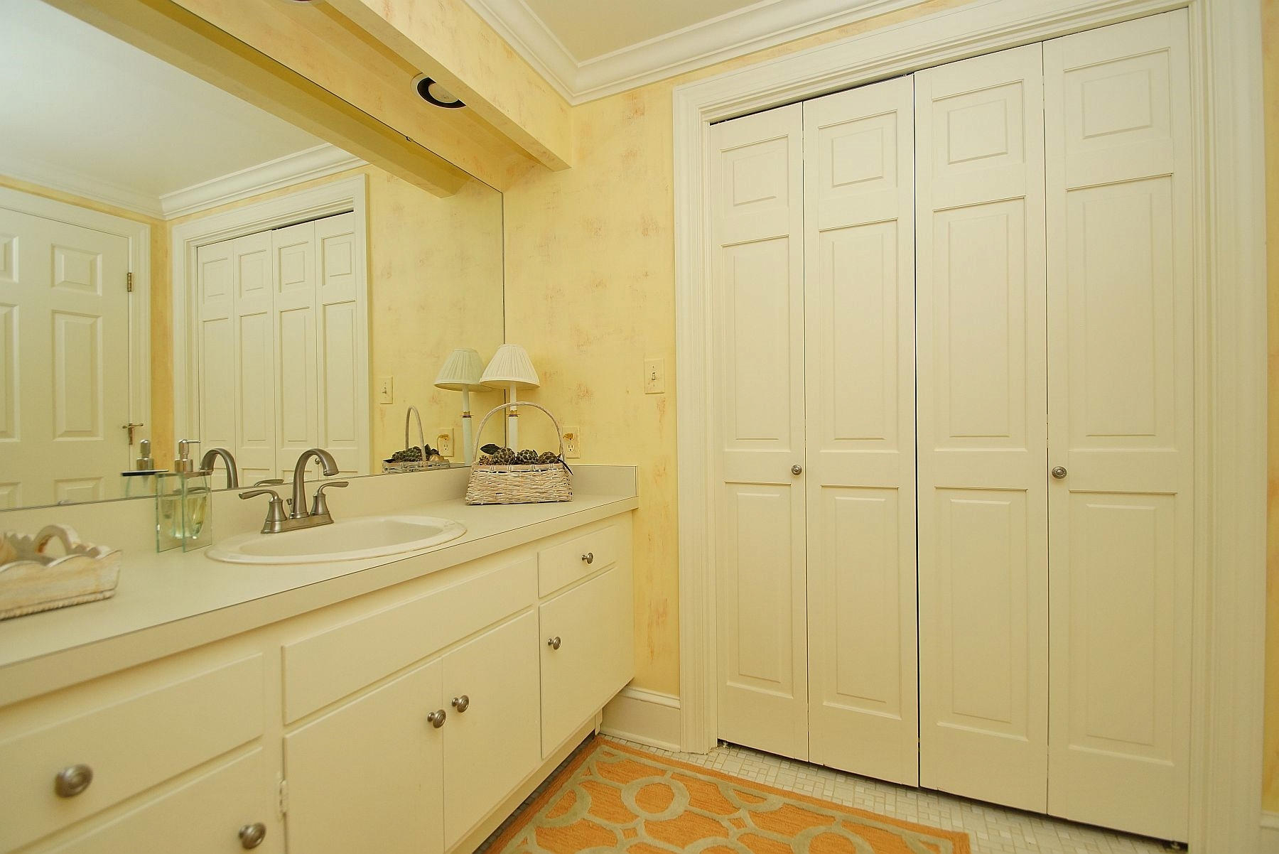 5009 Fox Ridge Road Southwest Roanoke, VA 24018 - Photo 80 of 94 guest bath