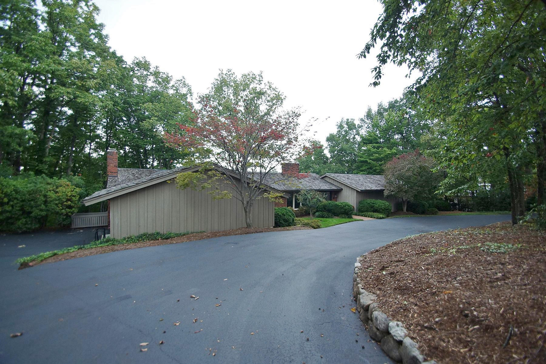 5009 Fox Ridge Road Southwest Roanoke, VA 24018 - Photo 10 of 94 garage