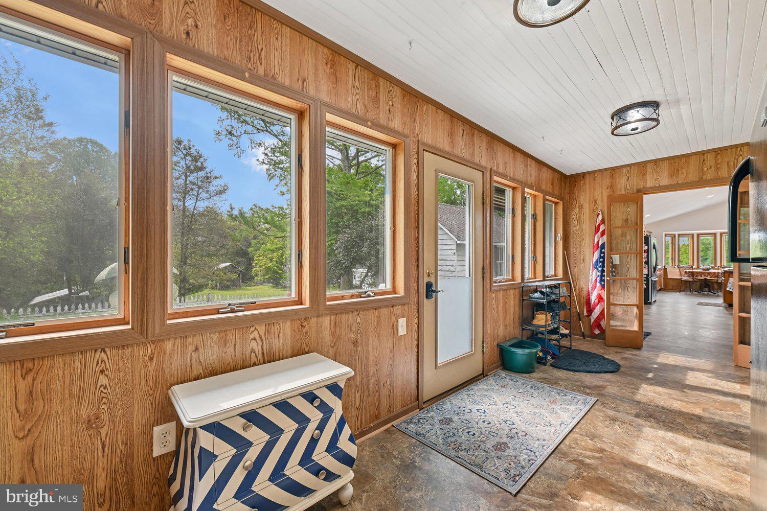 17401 Milltown Landing Road Brandywine, MD 20613 - Photo 16 of 96 Bright entryway with scenic views outside.