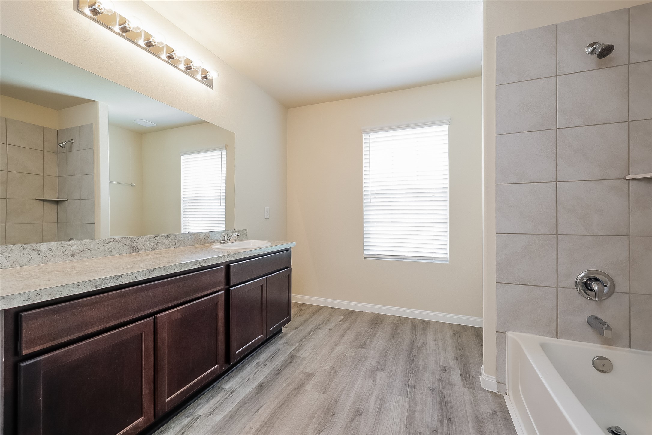 4158 Silver Ranch Road Houston, TX 77014 - Photo 14 of 15 Photos may be representative of the floor plan and not the exact home. Finishes, layout, and features of the actual property for lease may vary.