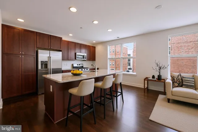 $689,000 | 600 South 24th Street, Unit 203, Philadelphia, PA 19146