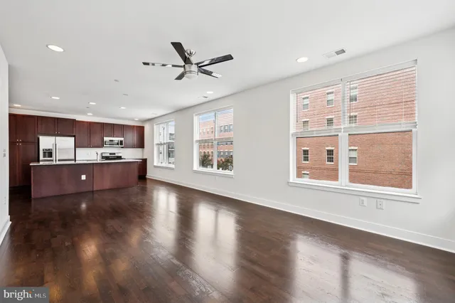 $689,000 | 600 South 24th Street, Unit 203, Philadelphia, PA 19146