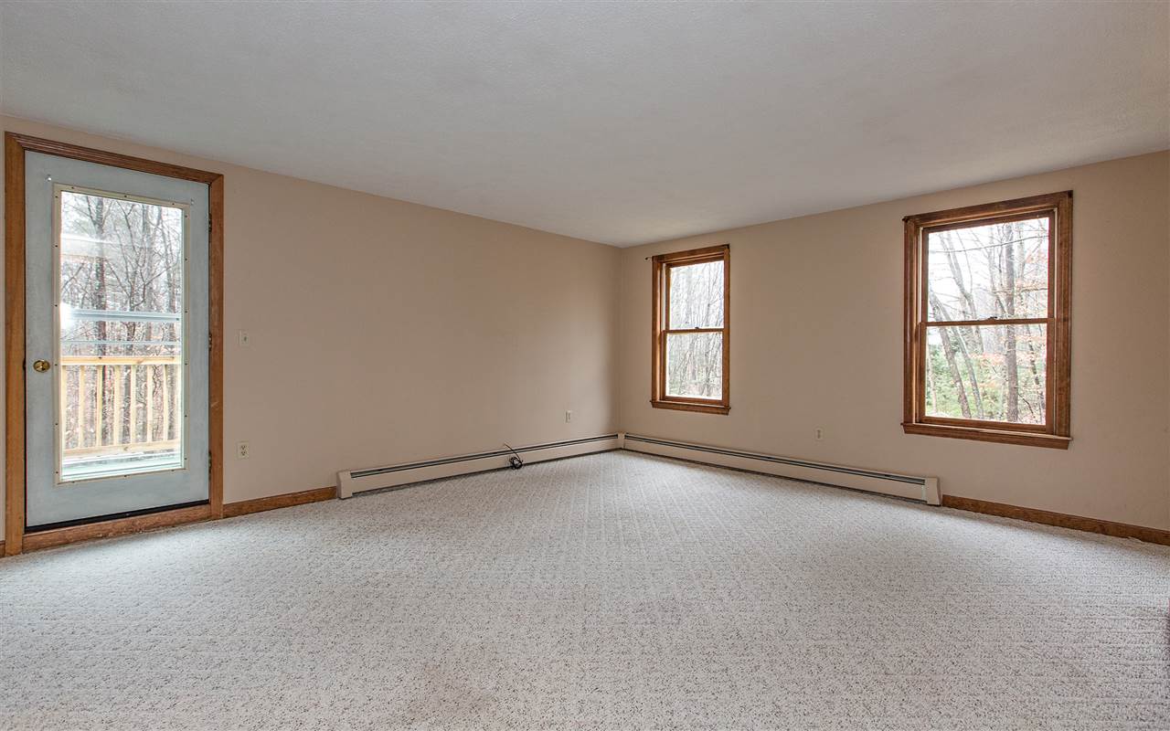 20 Shannon Road Hampstead, NH 03841 - Photo 23 of 33