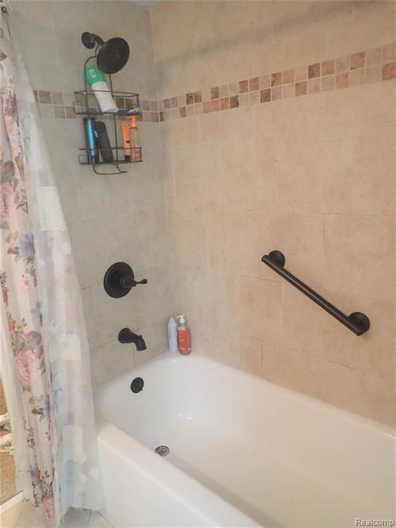 1105 Marquette Court Rochester Hills, MI 48307 - Photo 17 of 27
