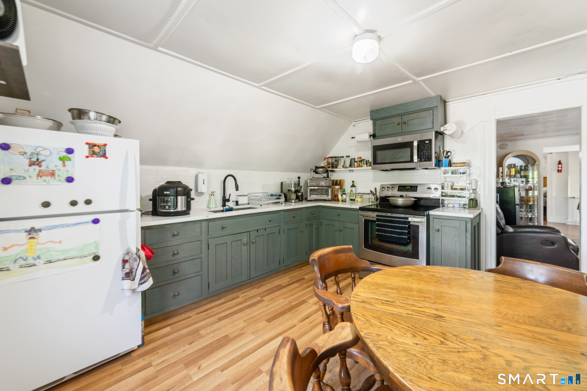 524 Prospect Street Torrington, CT 06790 - Photo 23 of 38 Unit 3 kitchen