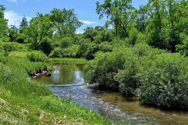 $950,000 | 729 Highway 9N, Ticonderoga, NY 12883