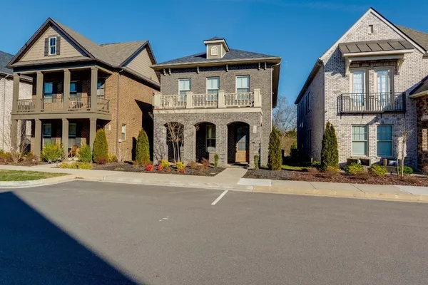 $2,850 | 318 Cornelius Way, Hendersonville, TN 37075