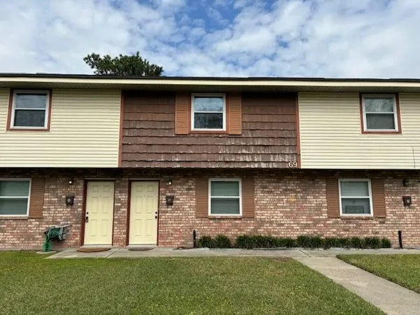 $1,350 | 69 Crislaur Avenue, Unit C, Harahan, LA 70123