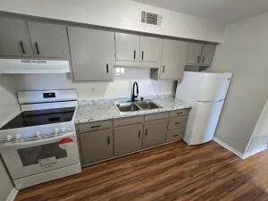 $945 | 2601 Westover Avenue Southwest, Unit 6, Roanoke, VA 24015
