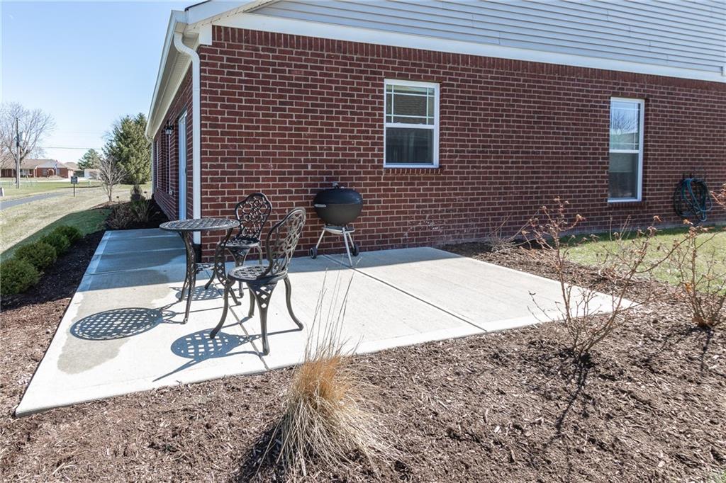 7048 West Ridge Run Court Greenfield, IN 46140 - Photo 21 of 25 Gallery Image 21