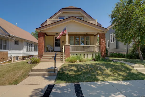 $249,900 | 922 South 57th Street, West Allis, WI 53214