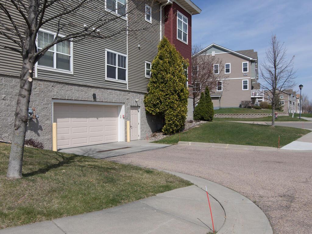 9630 Independence Circle, Unit 201 Chanhassen, MN 55317 - Photo 30 of 36
