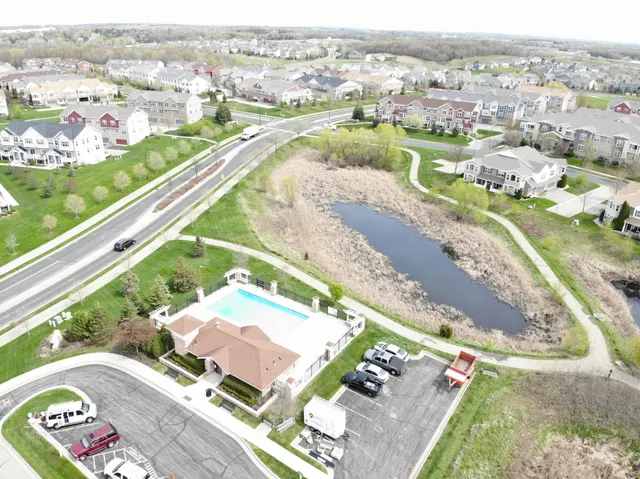 $275,000 | 9630 Independence Circle, Unit 201, Chanhassen, MN 55317