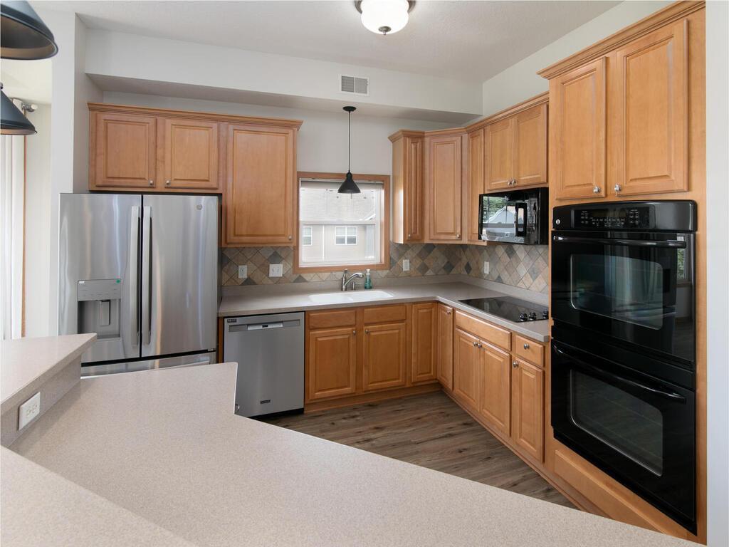9630 Independence Circle, Unit 201 Chanhassen, MN 55317 - Photo 8 of 36